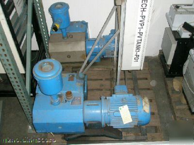 Becker pumps u 2.250 us double vacuum pump system