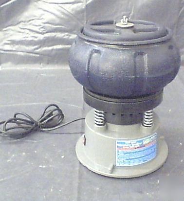 5 lb. metal vibrator tumbler 120 volt 0.6 amp 48 watt