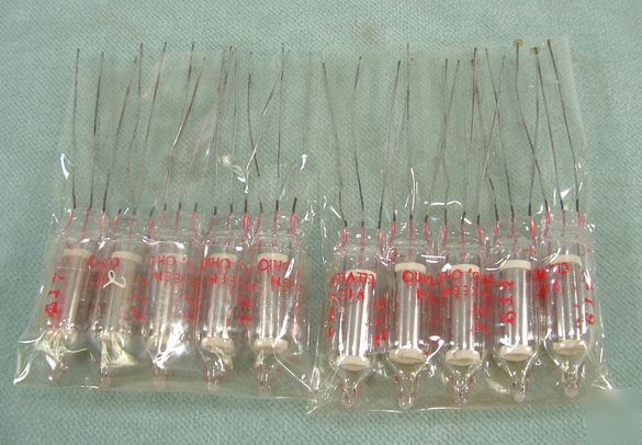 Lot 10 victoreen 5841 900V voltage regulator tubes