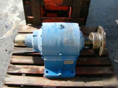 Conveyor drive stacker drive rexnord gear reducer speed