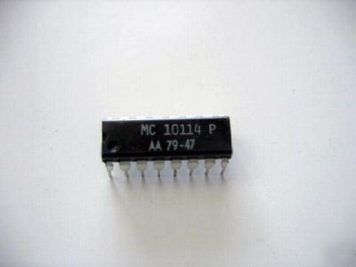 MC10114P motorola triple line receiver 10114 ic