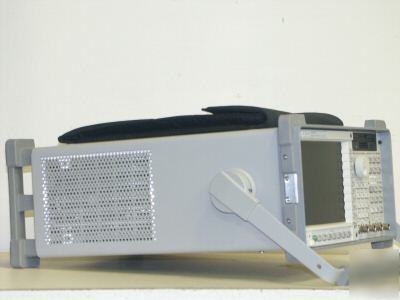Hp 35670A fft dynamic signal analyzer, dc-102.4 khz 4CH