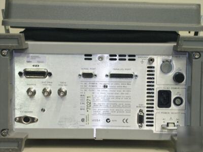 Hp 35670A fft dynamic signal analyzer, dc-102.4 khz 4CH