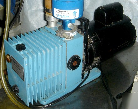 Precision DD90 dual stage rotary vane vacuum pump 3.2CF