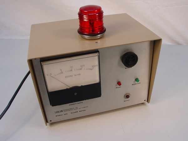 Ludlum measurements 300 radiological area alarm meter