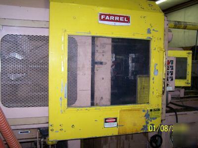 Farrel injection molding press