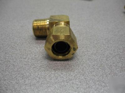 Parker brass d.o.t. compression fitting 269NTA-4-4