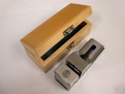 Gromax VB20 tool makers vise precision and hardened