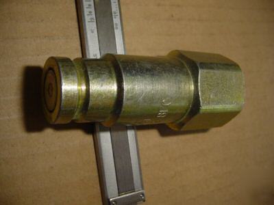 Parker flush face hydraulic quick-connect fitting 