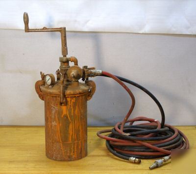 Devilbiss 2.5 gal air paint sprayer pressure feed tank 
