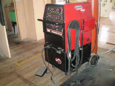 Lincoln precision tig 375 welder