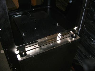 Semiconductor automatic wafer cassette assembly 