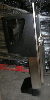 Semiconductor automatic wafer cassette assembly 