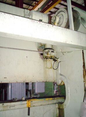 Steelweld pressbrake 250 ton, 10' mechanical clutch