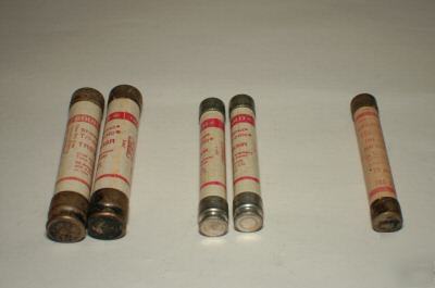 Shawmut TRS35R dual element time delay fuse 35A/600 vac