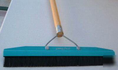 Grandi groomer brush - barely used - excellent tool 