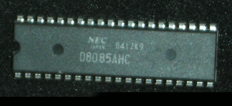 New 8085 ic processor aquired from a closed factory 