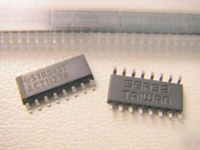 74ACT11238, 3-line to 8-line decoder/demultiplexer