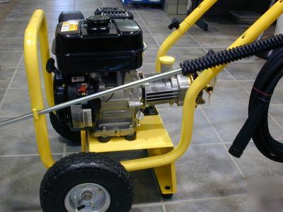 Karcher 2600 psi 6 h.p. pressure washer.... 