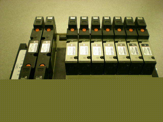 Smc 10 valve block with 9 VZ5243 solenoid valves