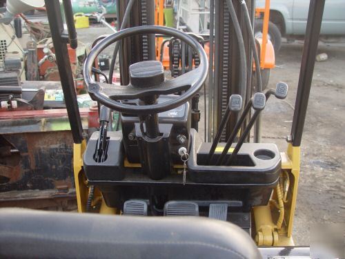 Caterpillar GC15 3000 lbs capacity lpg gc-15 gc 15