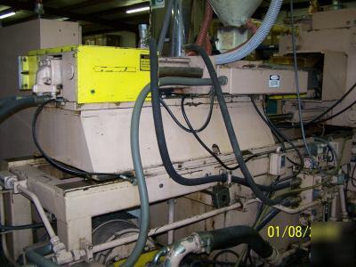 Farrel injection molding press