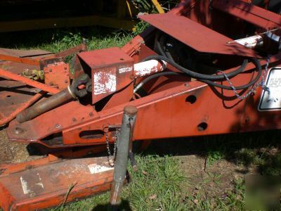 Hesston 5530 round baler