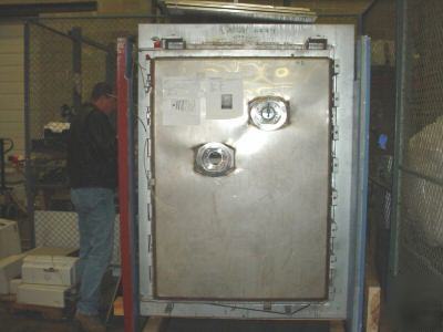 Getinge clean steam autoclave model P27 91415 ARB2 
