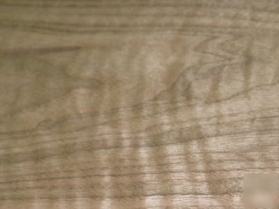 Curly figured black walnut veneer 80 sq. ft. lot 3067