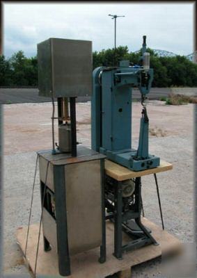 Puritan chain stitching machine 