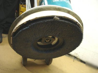 Tennant 2140 buffer scrubber 