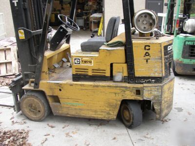 Caterpillar forklift T80D 8000 lb lift 