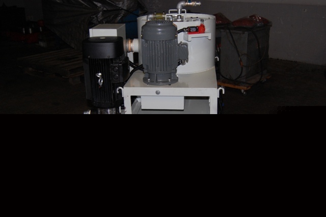Grundfos thru spindle high pressure coolant system