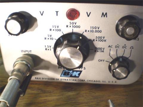 Dynascan vacuum tube voltmeter/b&k/model 175/vtvm