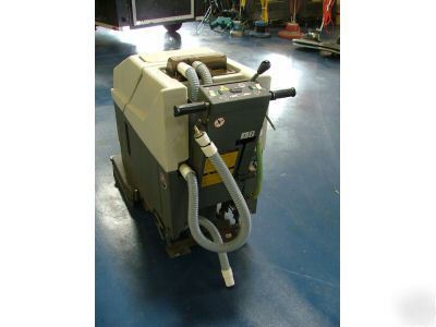 Advance 260B autoscrubber floor scrubber 26