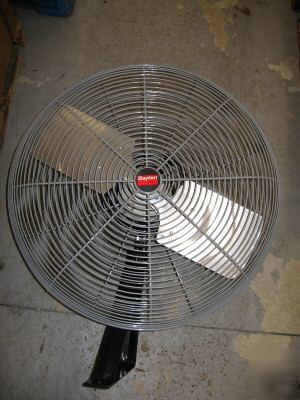 New dayton commercial air circulator 5M194B dayton 