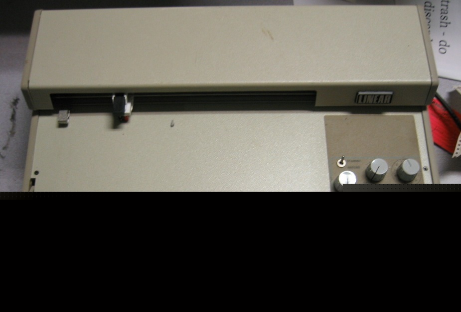 Linear 0585-0000 dual channel strip chart recorder