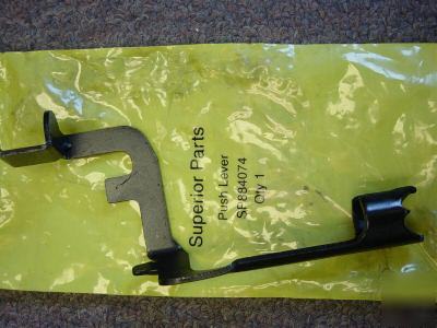 Hitachi NR83A, NR83A2 push lever SP884074