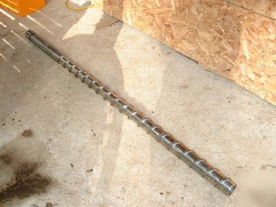 Large engel ? injection molding screw 450TON?